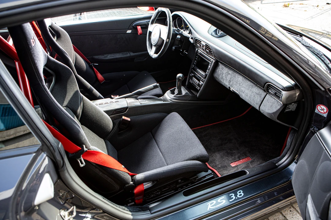 2010 Porsche 997 GT3 RS - Image 10 of 31