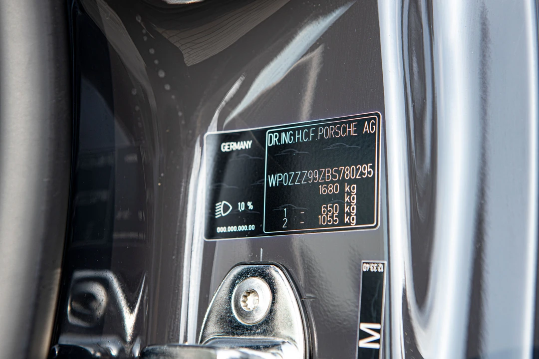 2010 Porsche 997 GT3 RS - Image 19 of 31