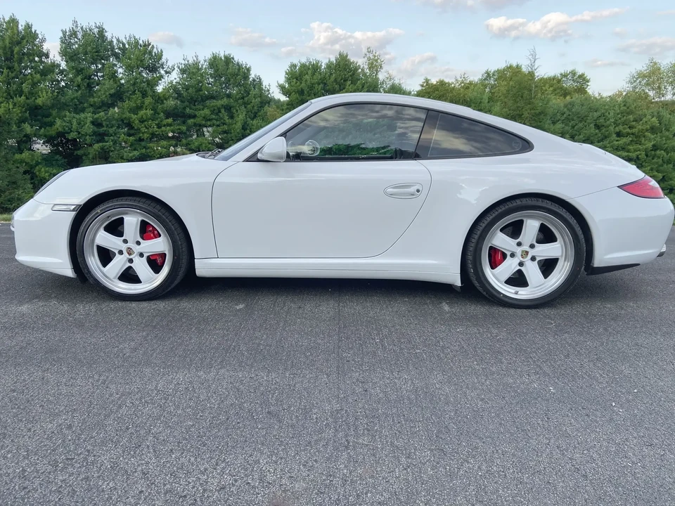 2010 Porsche 997 Carrera 4S - Image 2 of 6