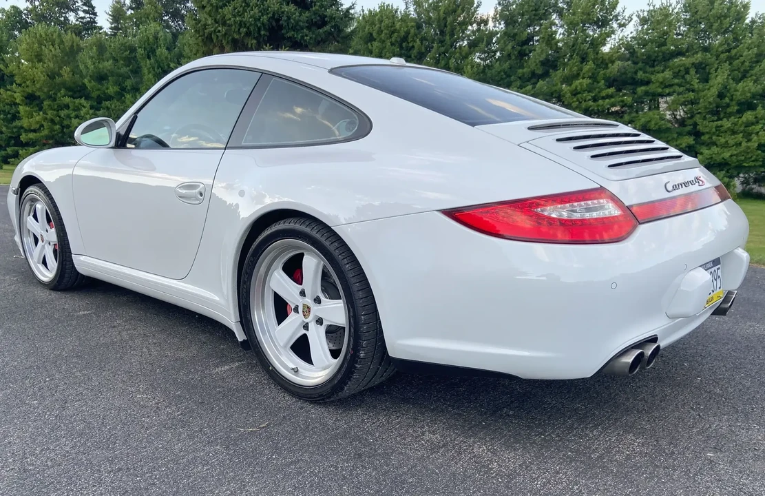 2010 Porsche 997 Carrera 4S - Image 4 of 6