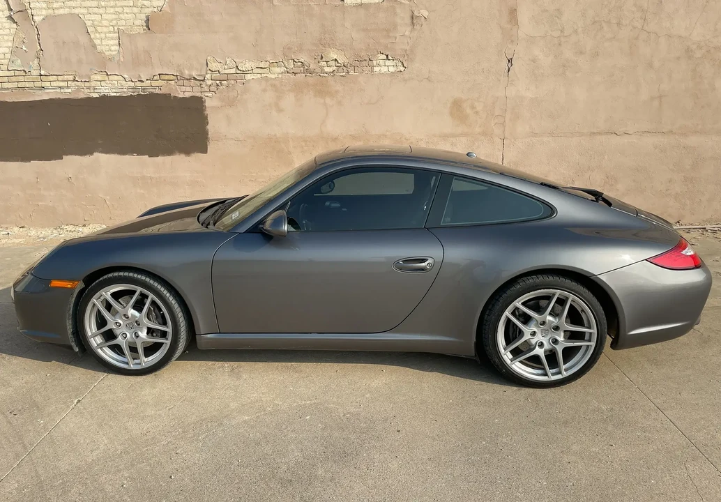 2010 Porsche 997 Carrera - Image 4 of 5