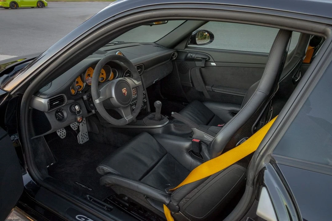 2010 Porsche 997 GT3 - Image 3 of 12