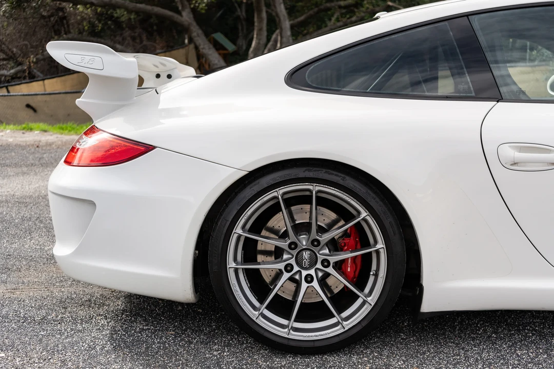2010 Porsche 997 GT3 - Image 21 of 31