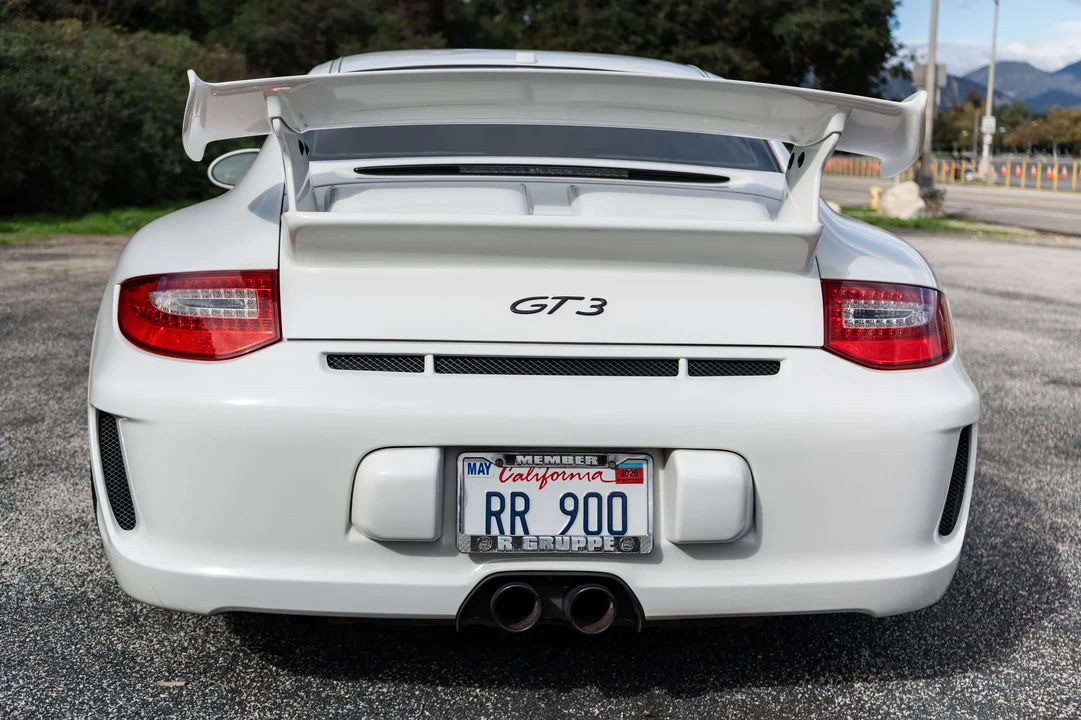 2010 Porsche 997 GT3 - Image 10 of 31