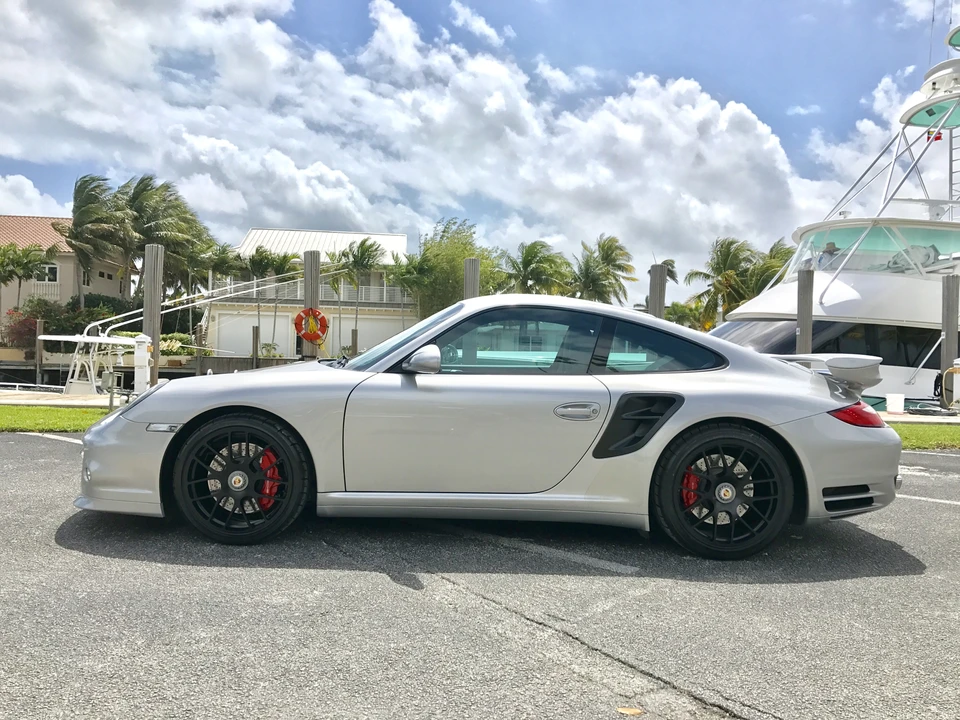 2010 Porsche 997 Turbo - Image 2 of 10