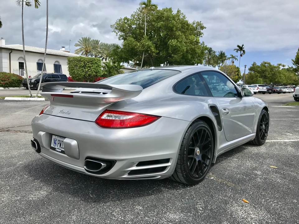 2010 Porsche 997 Turbo - Image 3 of 10