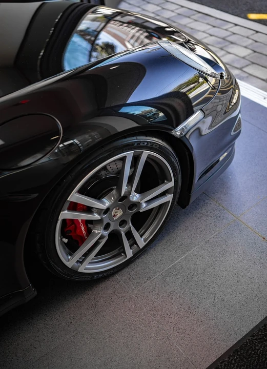 2010 Porsche 997 Turbo - Image 5 of 16
