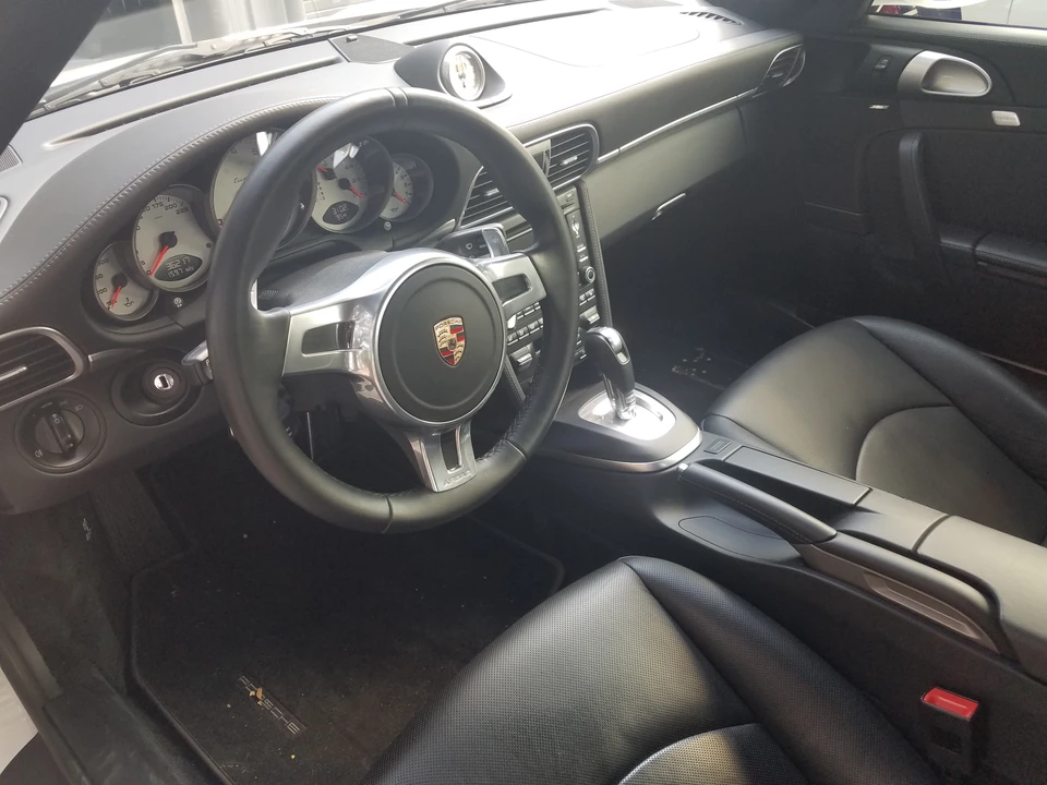 2010 Porsche 997 Turbo - Image 5 of 8