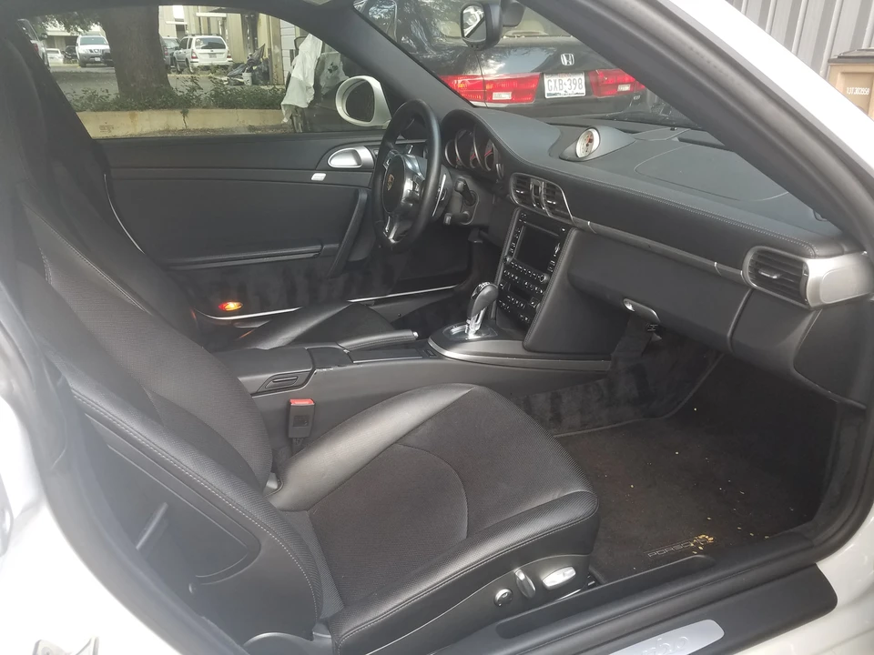2010 Porsche 997 Turbo - Image 7 of 8
