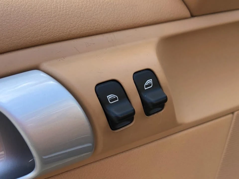 2010 Porsche 987 Boxster - Image 15 of 20