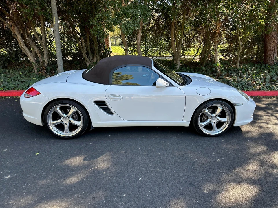 2010 Porsche 987 Boxster - Image 17 of 31