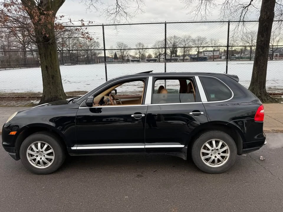 2010 Porsche 955/957 Cayenne - Image 8 of 20