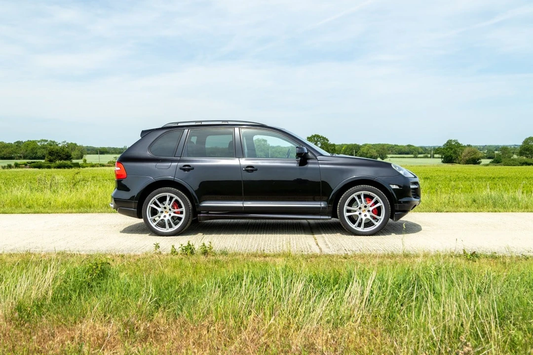 2010 Porsche 955/957 Cayenne GTS - Image 9 of 30