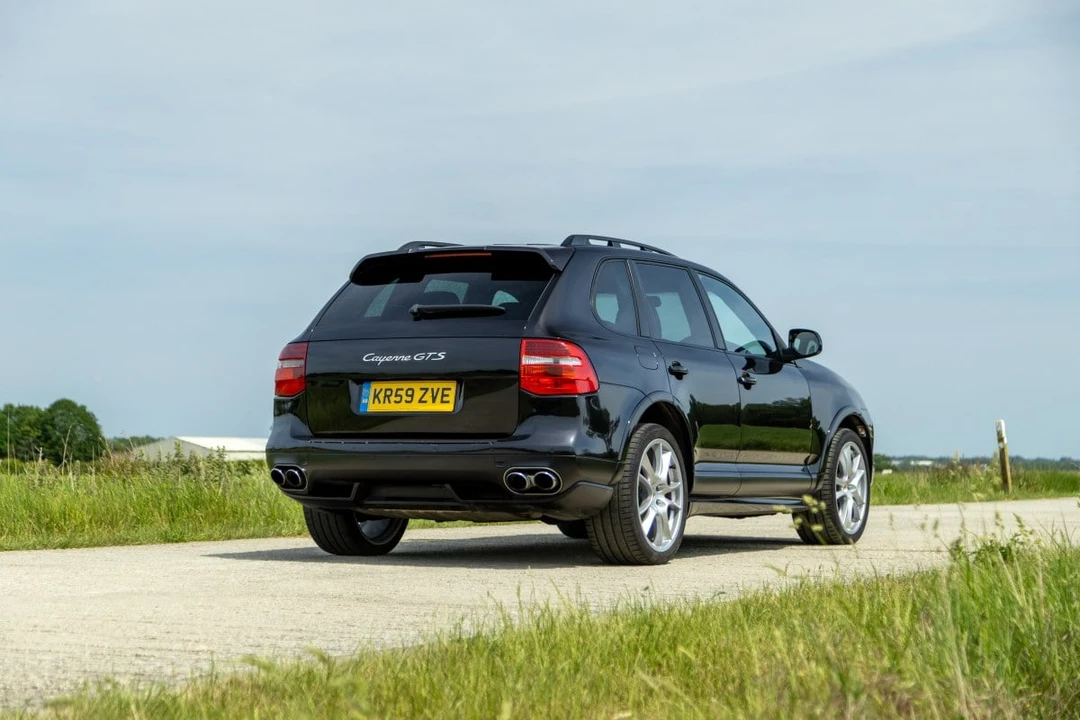2010 Porsche 955/957 Cayenne GTS - Image 15 of 30
