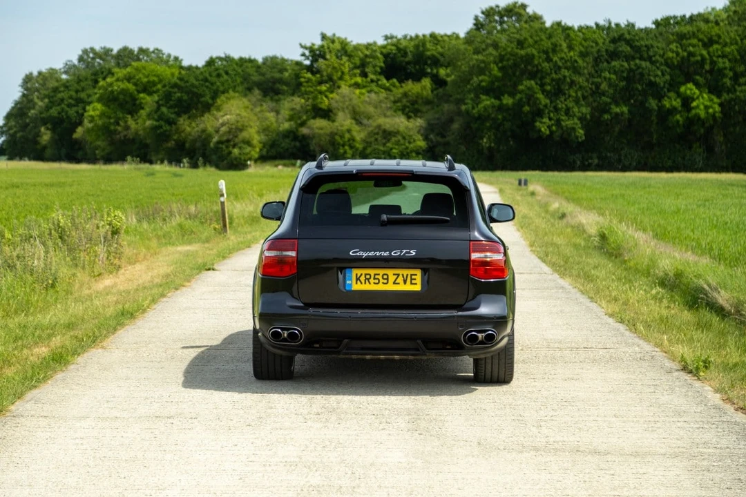 2010 Porsche 955/957 Cayenne GTS - Image 19 of 30
