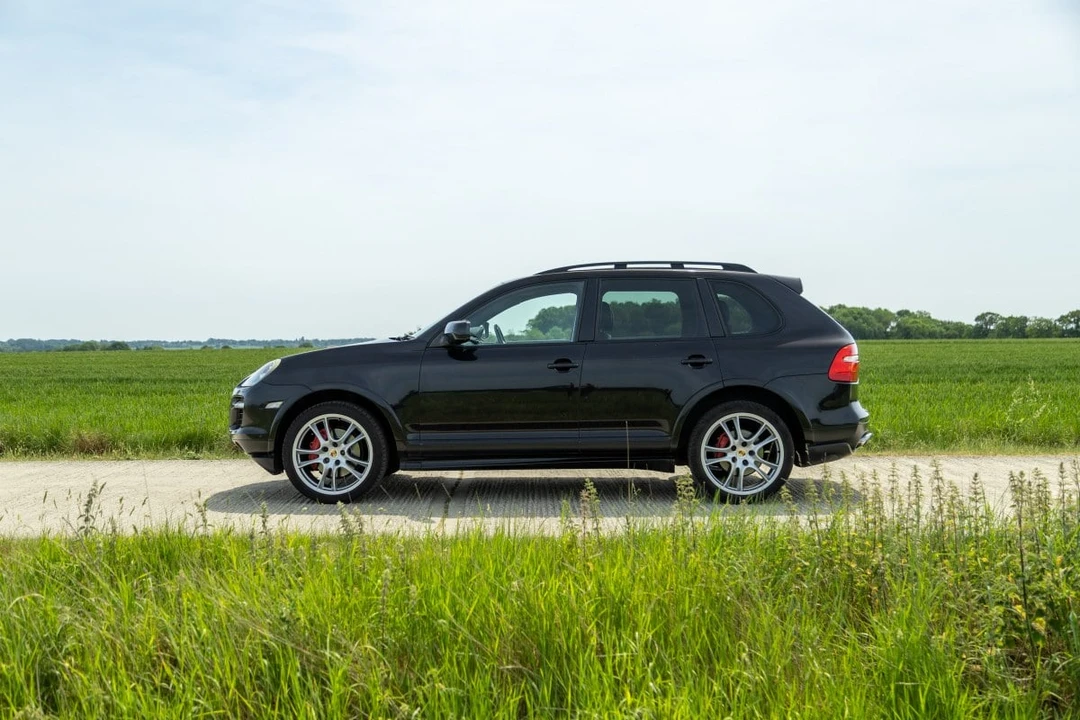 2010 Porsche 955/957 Cayenne GTS - Image 27 of 30