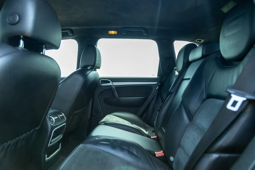 2010 Porsche 955/957 Cayenne GTS - Image 16 of 30