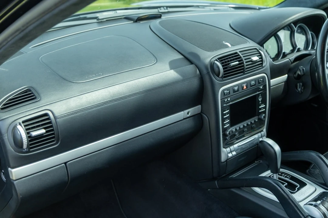 2010 Porsche 955/957 Cayenne GTS - Image 30 of 30