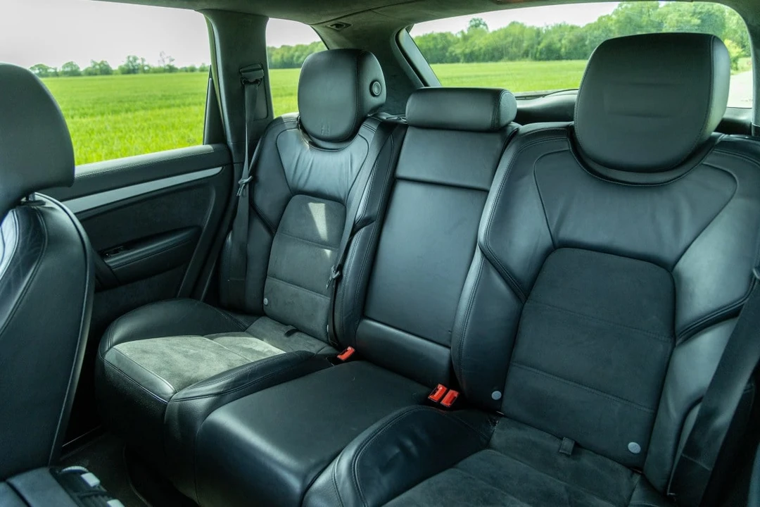 2010 Porsche 955/957 Cayenne GTS - Image 20 of 30