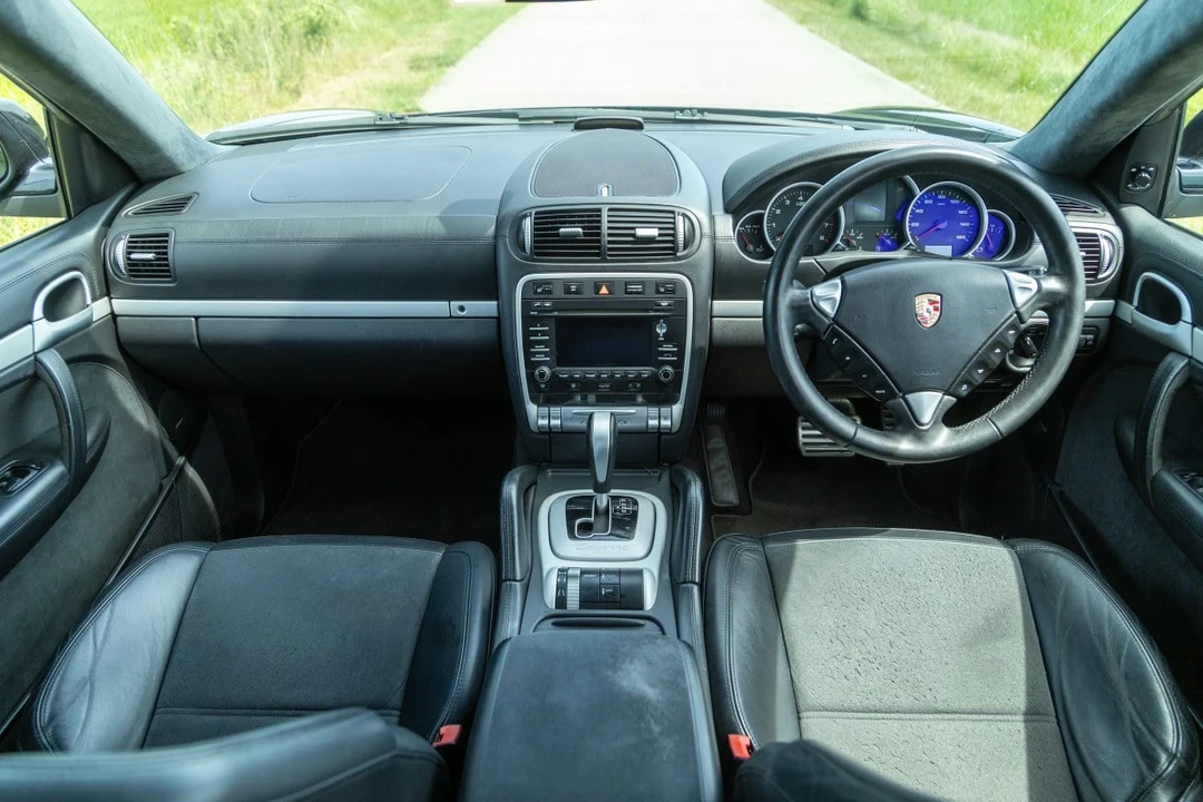 2010 Porsche 955/957 Cayenne GTS - Image 6 of 30