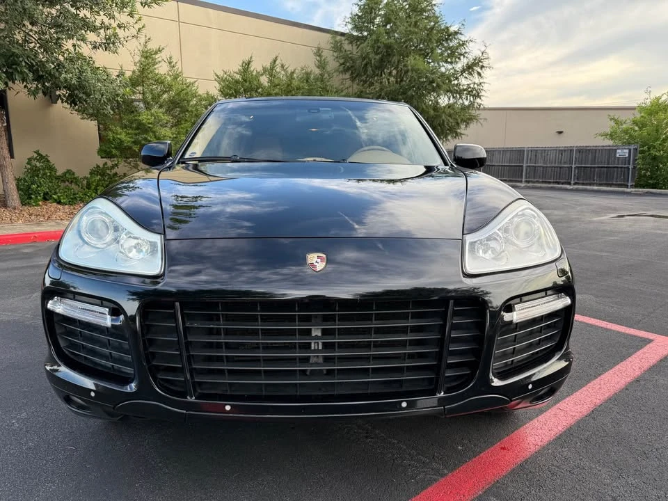 2010 Porsche 955/957 Cayenne GTS - Image 2 of 17