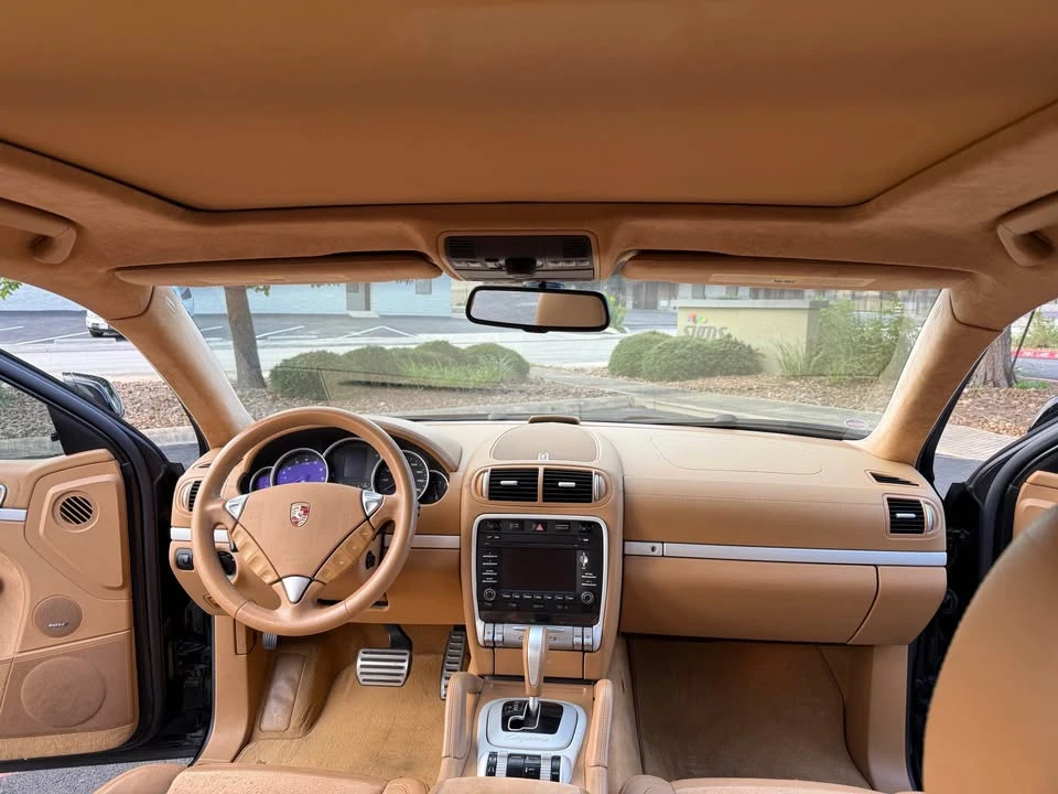 2010 Porsche 955/957 Cayenne GTS - Image 14 of 17