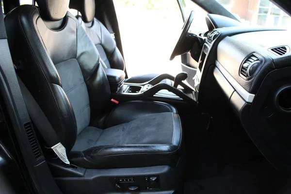 2010 Porsche 955/957 Cayenne GTS - Image 11 of 13