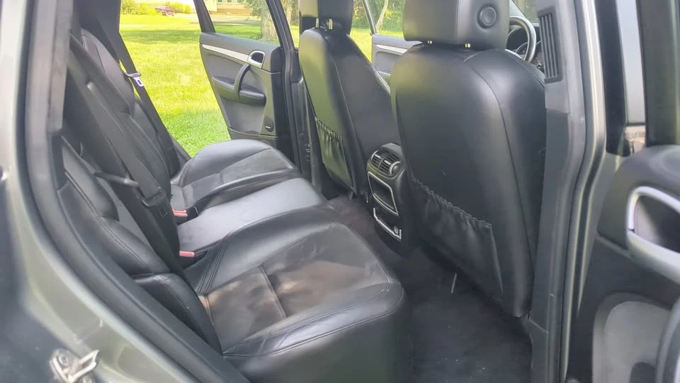2010 Porsche 955/957 Cayenne GTS - Image 11 of 20