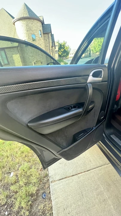 2010 Porsche 955/957 Cayenne GTS - Image 29 of 31