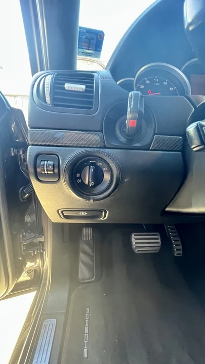 2010 Porsche 955/957 Cayenne GTS - Image 28 of 31