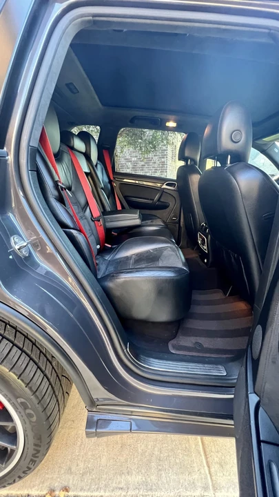 2010 Porsche 955/957 Cayenne GTS - Image 25 of 31