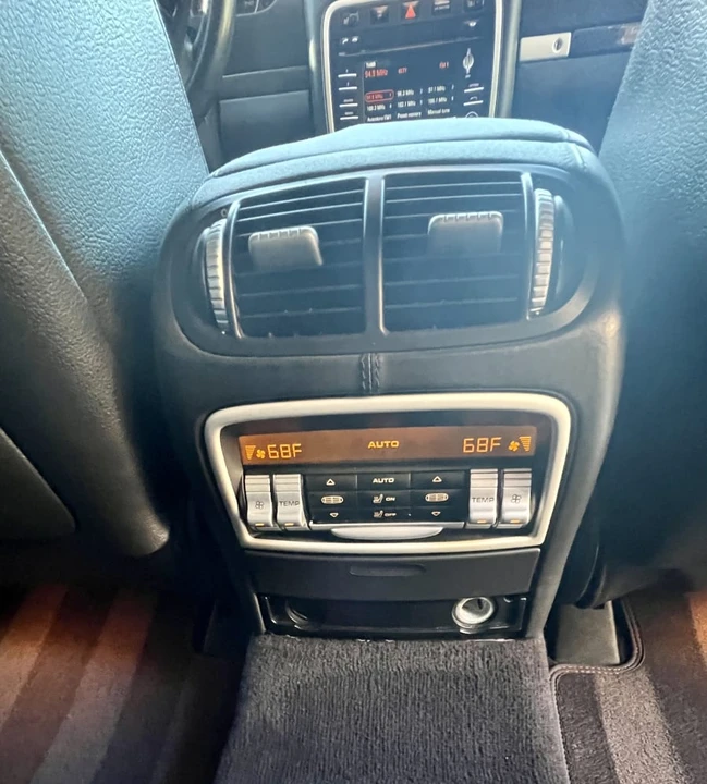 2010 Porsche 955/957 Cayenne GTS - Image 24 of 31