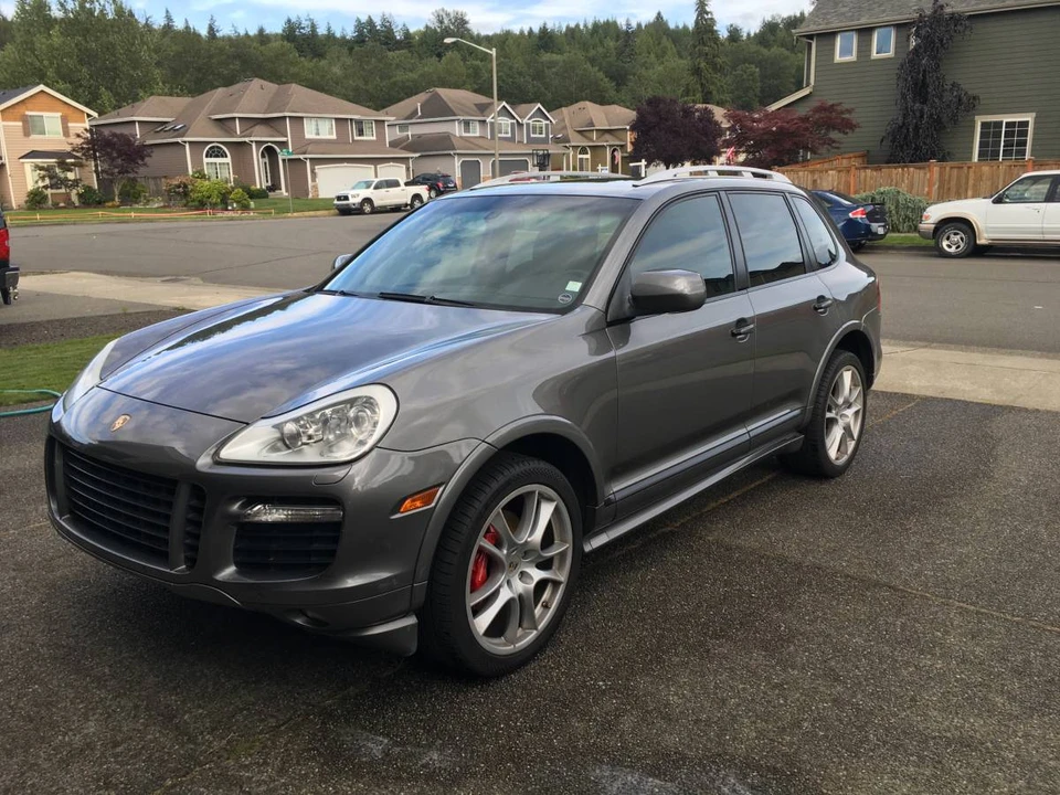 2010 Porsche 955/957 Cayenne GTS - Image 10 of 20