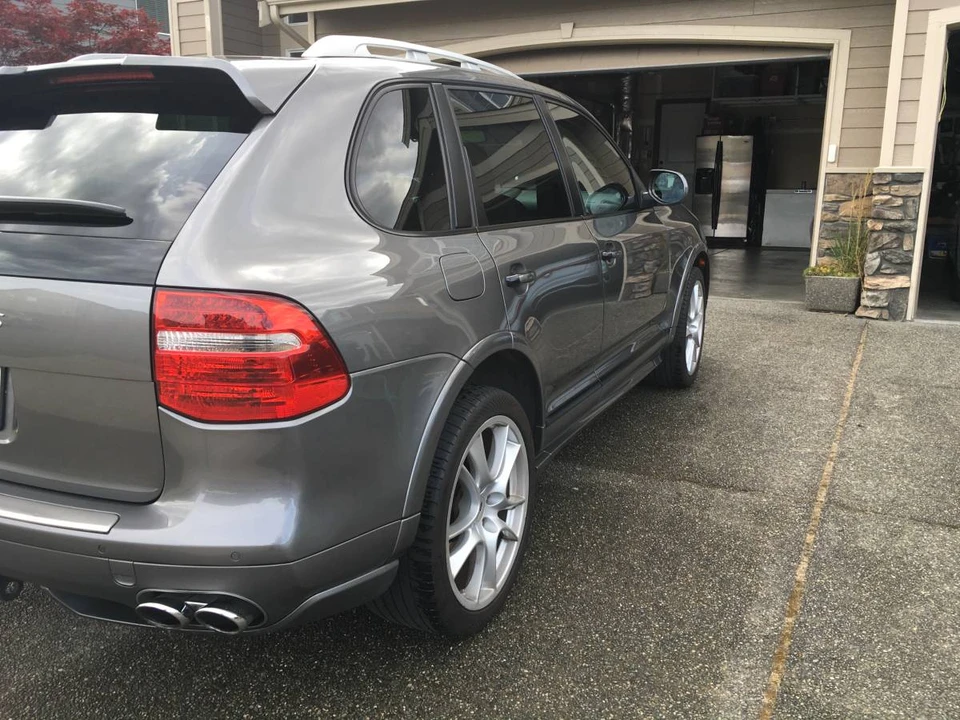 2010 Porsche 955/957 Cayenne GTS - Image 5 of 20
