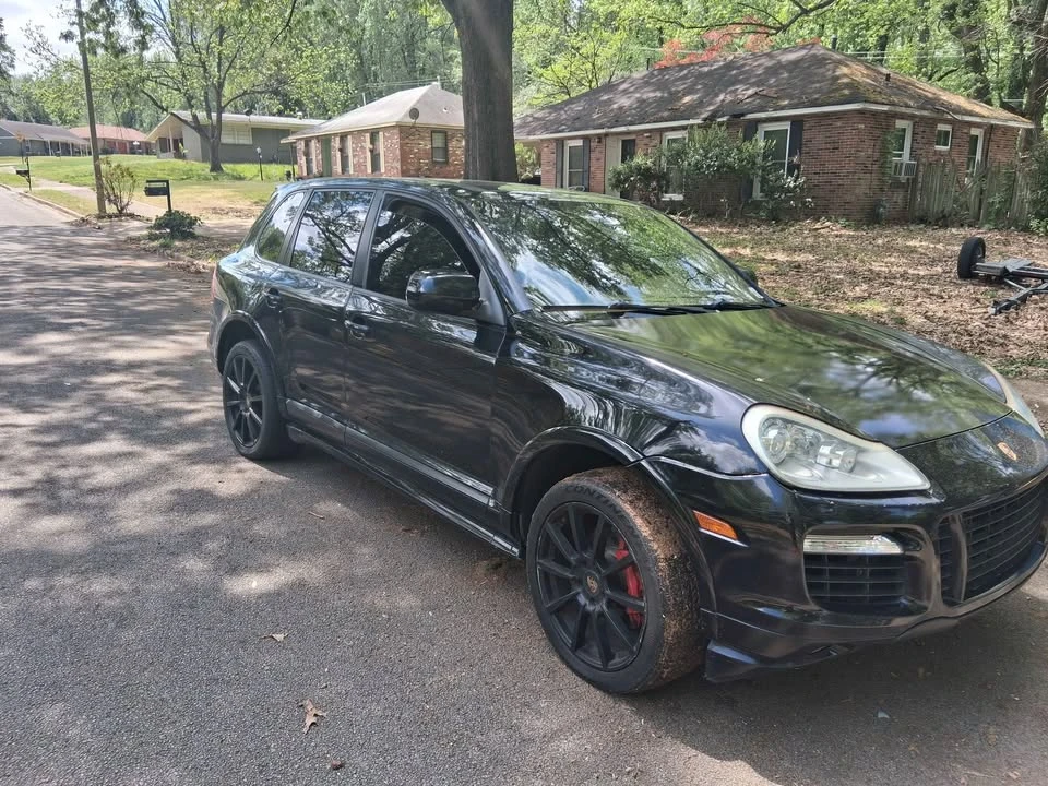 2010 Porsche 955/957 Cayenne GTS - Image 2 of 7