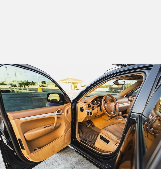 2010 Porsche 955/957 Cayenne GTS - Image 11 of 15