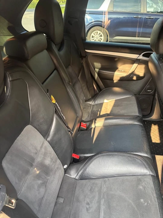 2010 Porsche 955/957 Cayenne GTS - Image 7 of 8