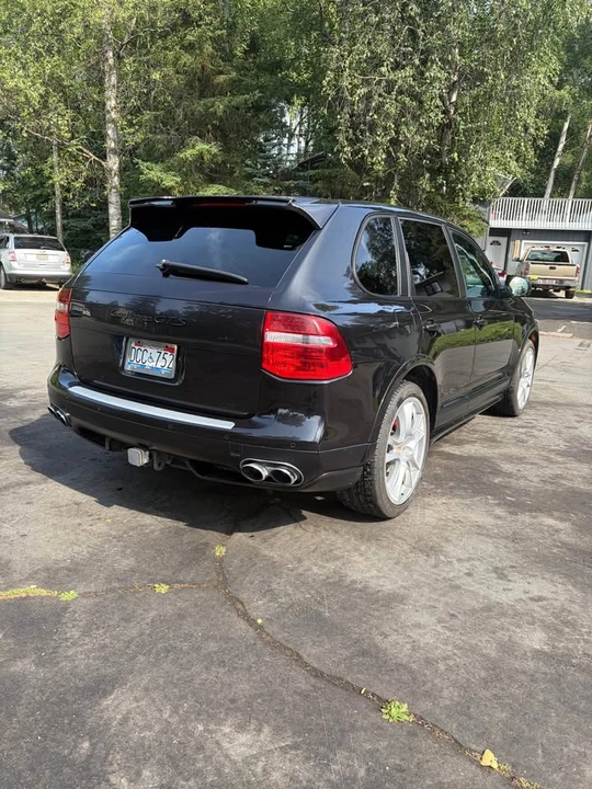 2010 Porsche 955/957 Cayenne GTS - Image 6 of 15
