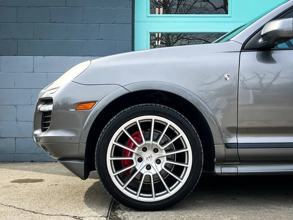 2010 Porsche 955/957 Cayenne GTS - Image 5 of 21