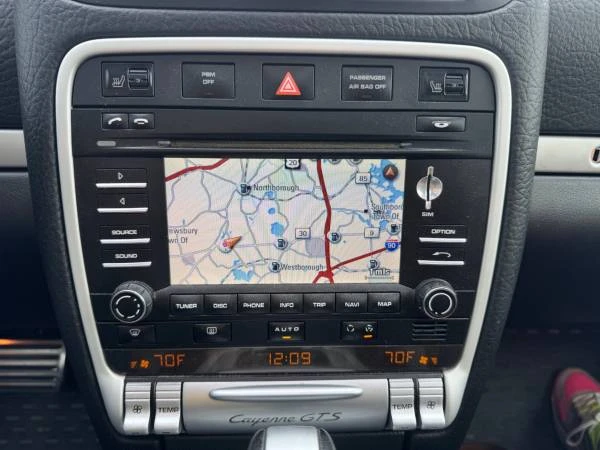 2010 Porsche 955/957 Cayenne GTS - Image 15 of 21