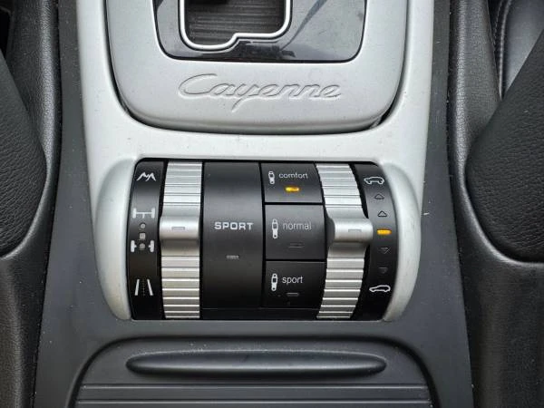 2010 Porsche 955/957 Cayenne GTS - Image 14 of 21