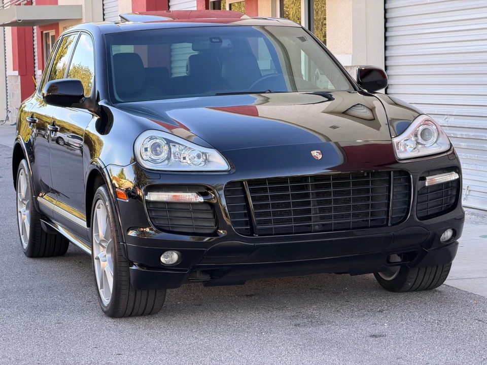 2010 Porsche 955/957 Cayenne GTS - Image 30 of 31