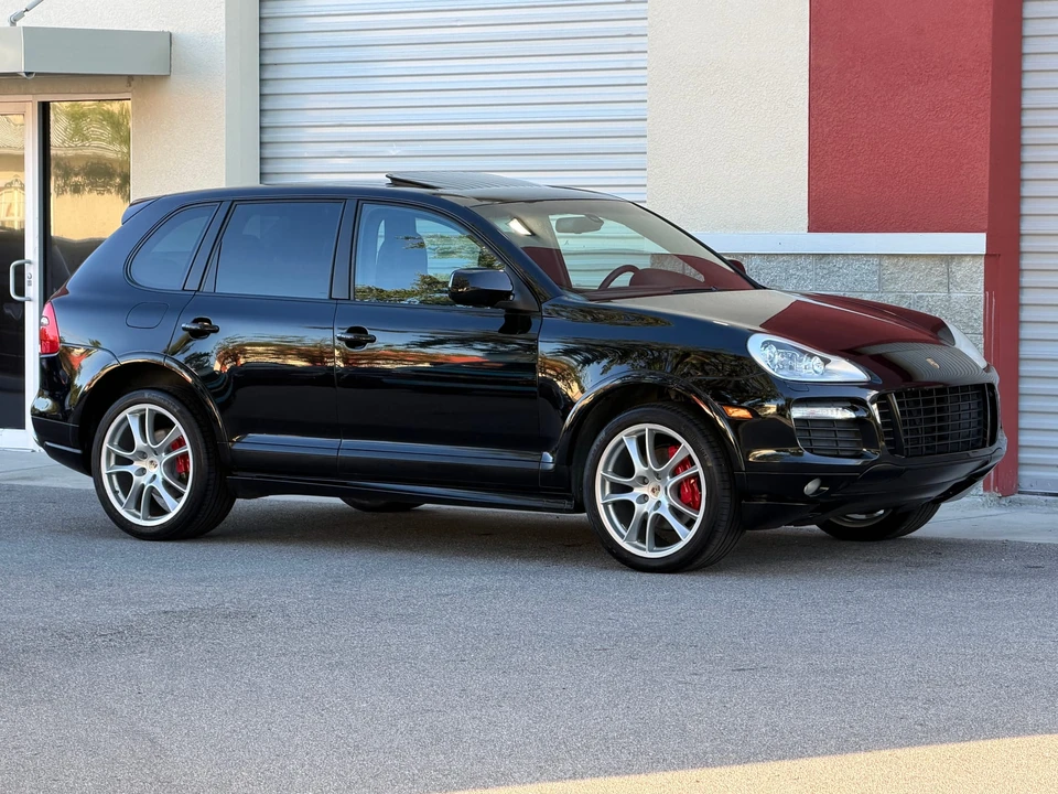 2010 Porsche 955/957 Cayenne GTS - Image 25 of 31