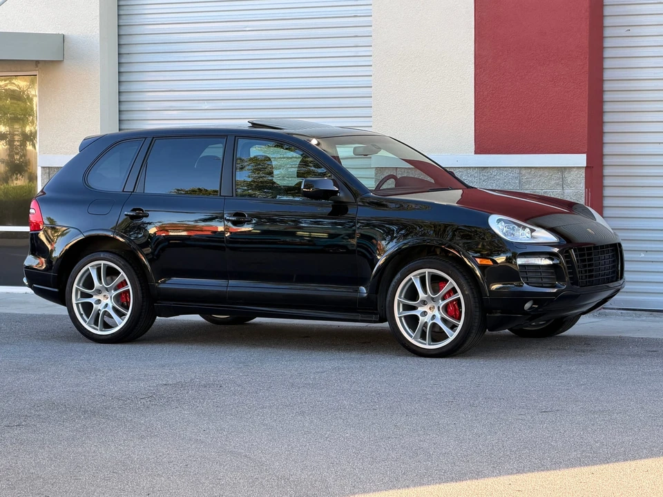 2010 Porsche 955/957 Cayenne GTS - Image 24 of 31