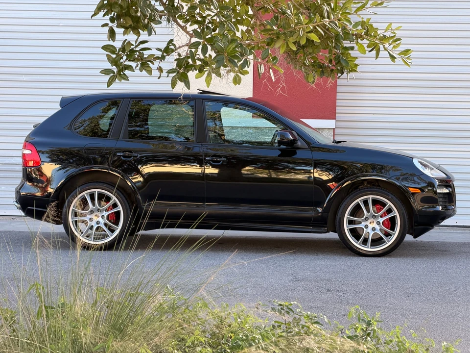 2010 Porsche 955/957 Cayenne GTS - Image 22 of 31