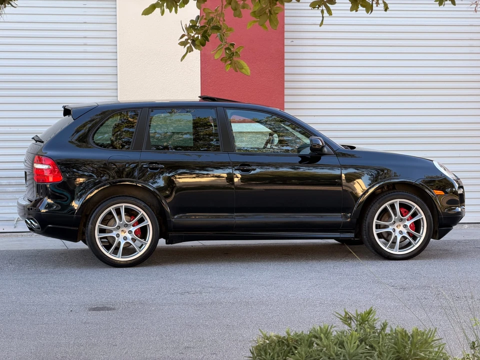 2010 Porsche 955/957 Cayenne GTS - Image 20 of 31