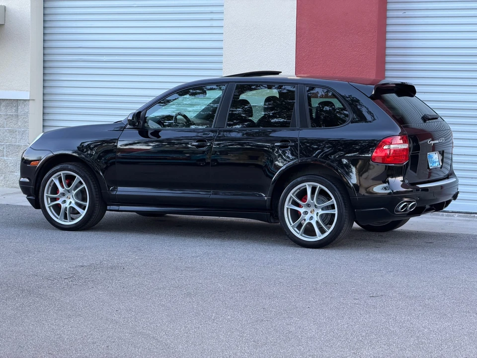 2010 Porsche 955/957 Cayenne GTS - Image 12 of 31