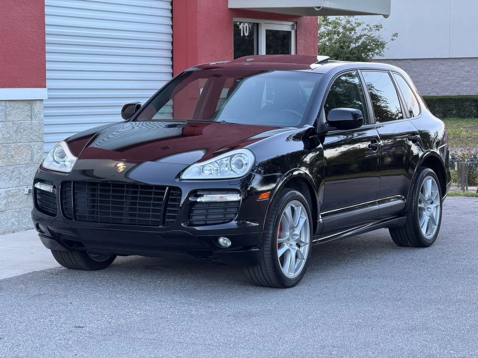 2010 Porsche 955/957 Cayenne GTS - Image 4 of 31