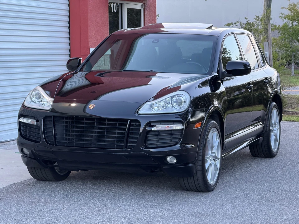 2010 Porsche 955/957 Cayenne GTS - Image 3 of 31