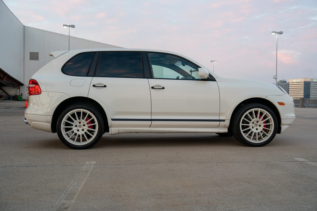 2010 Porsche 955/957 Cayenne GTS - Image 22 of 31
